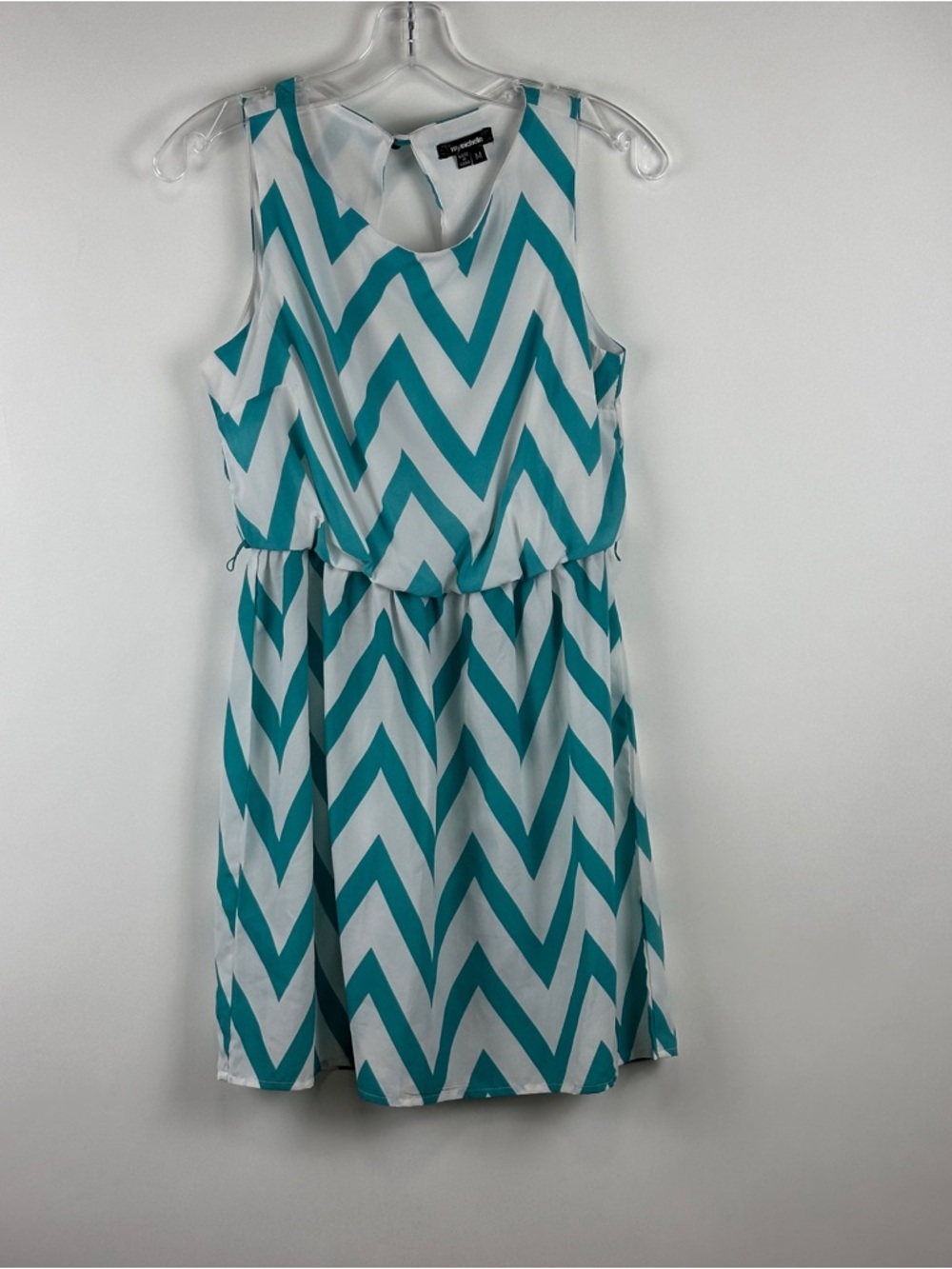 My Michelle Women's Sleeveless Chevron Dress